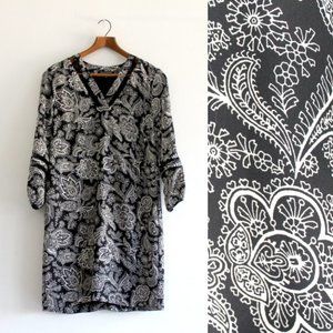 BANANA REPUBLIC Black and White Print Dress Size 2